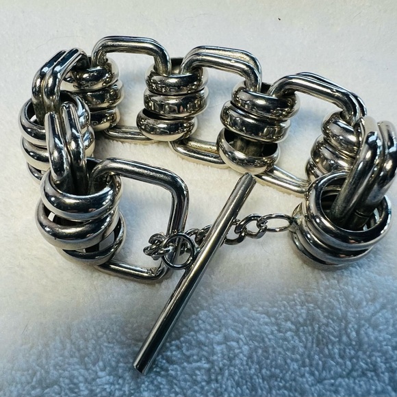 Uni-sex Chunky Chain Silver Bracelet - Picture 6 of 7